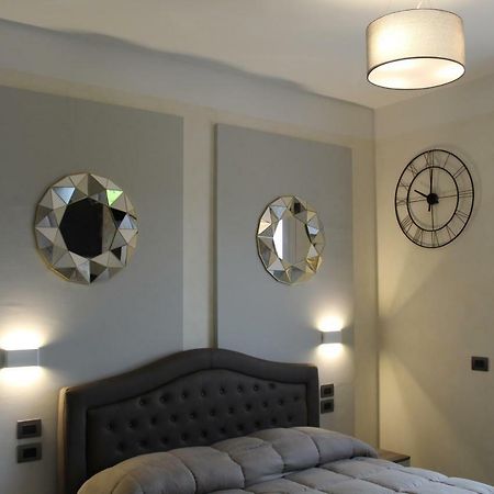 דסנזאנו דל גארדה Villa Martina Luxury Rooms מראה חיצוני תמונה